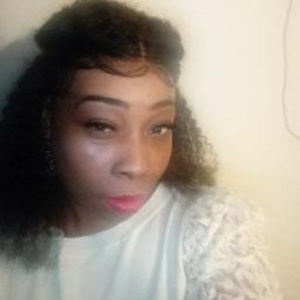 Meet your Posher, Latisha